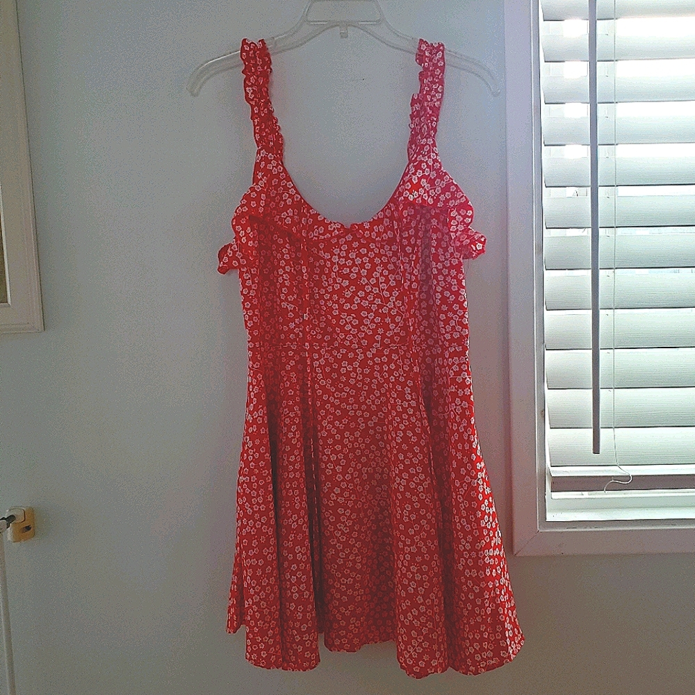 Zaful Red/White Floral Mini Dress 👗